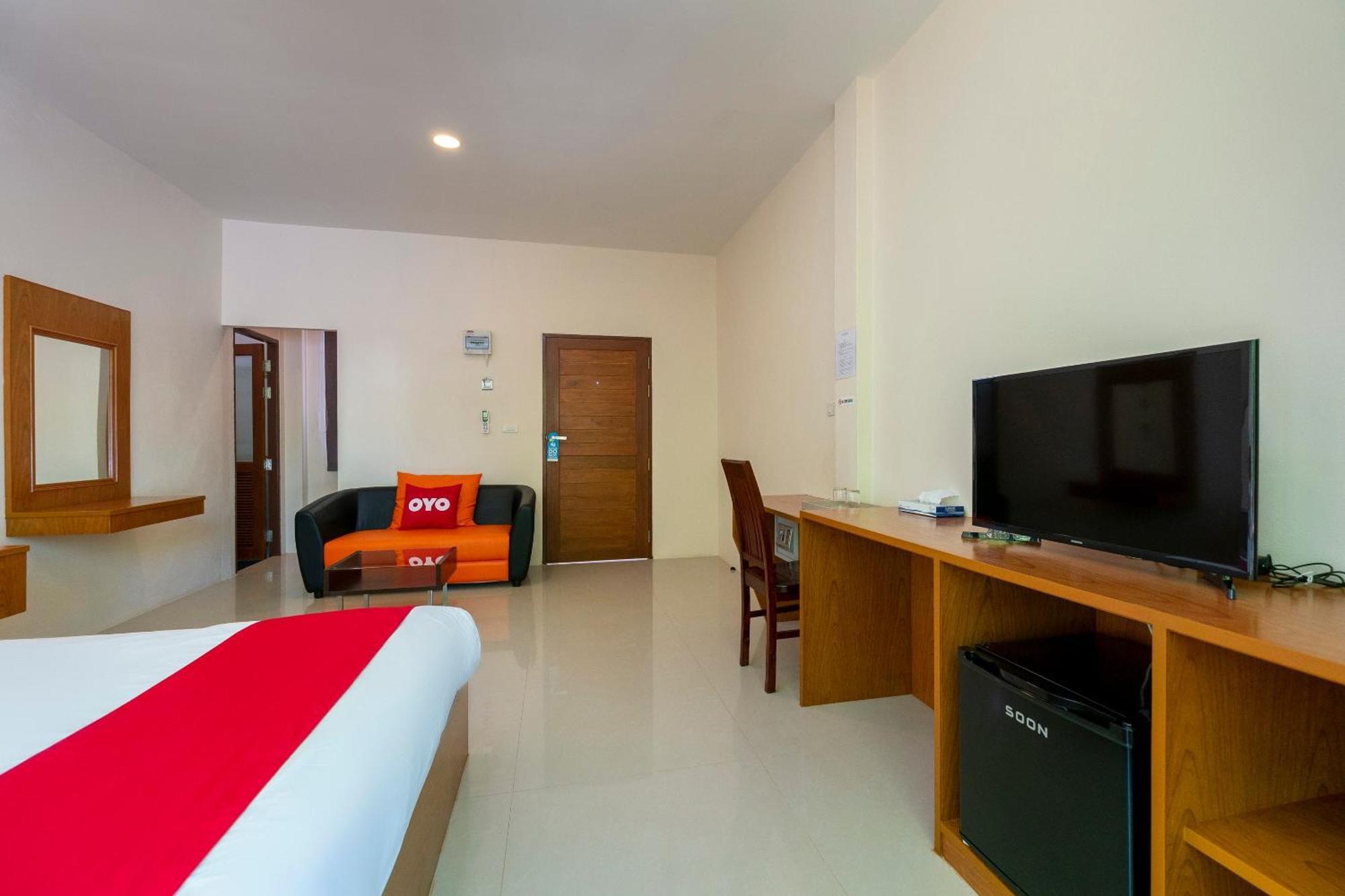 Oyo 665 Sj House Hotel Krabi town Exterior foto